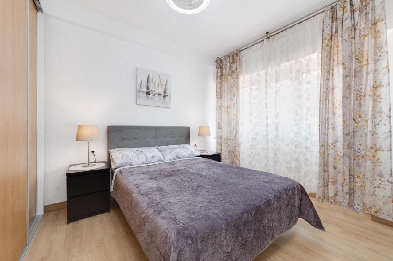 Comfortable Apartment With Wi-Fi Alicante Eksteriør bilde